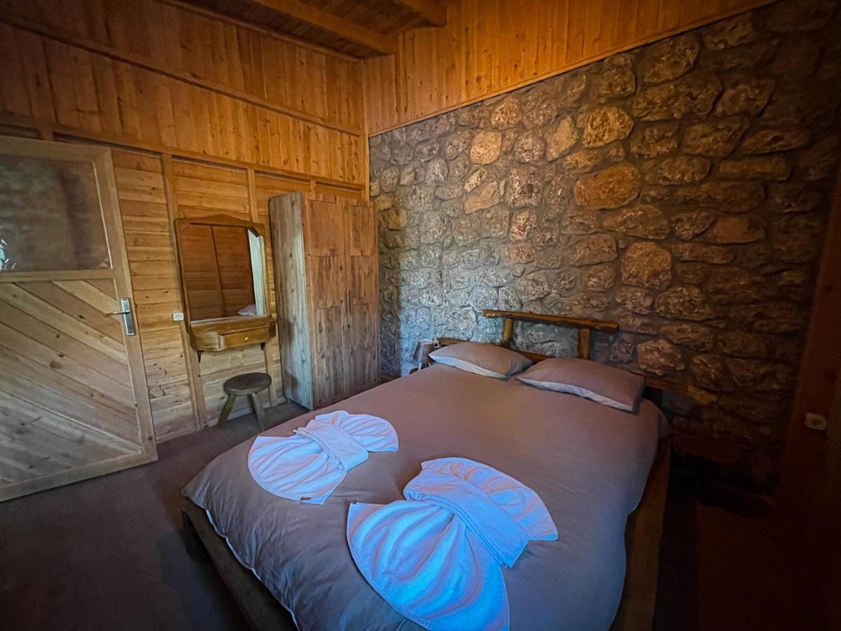 Kabak Uetopya Kamp ฟารัลยา ภายนอก รูปภาพ